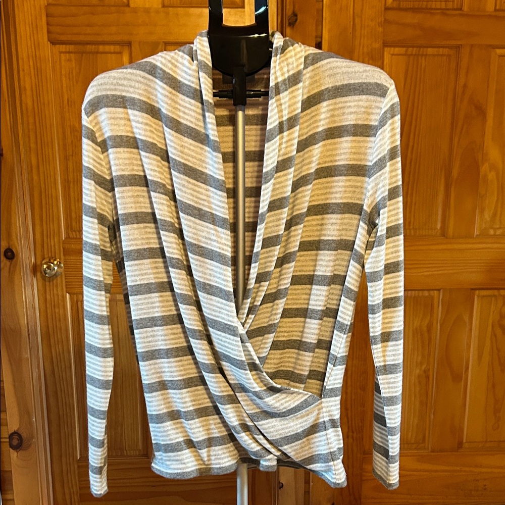 NWOT Loft Outlet Striped Gray and White Drape Top